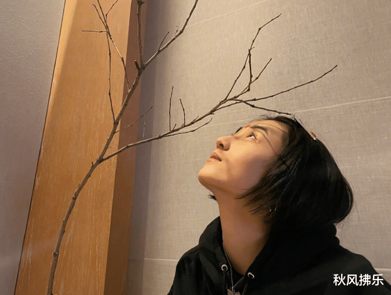 她被称为是“最年轻的老戏骨”,献出荧幕初吻后,众人直呼长大了 她被称为是“最年轻的老戏骨”,献出荧幕初吻后,众人直呼长大了