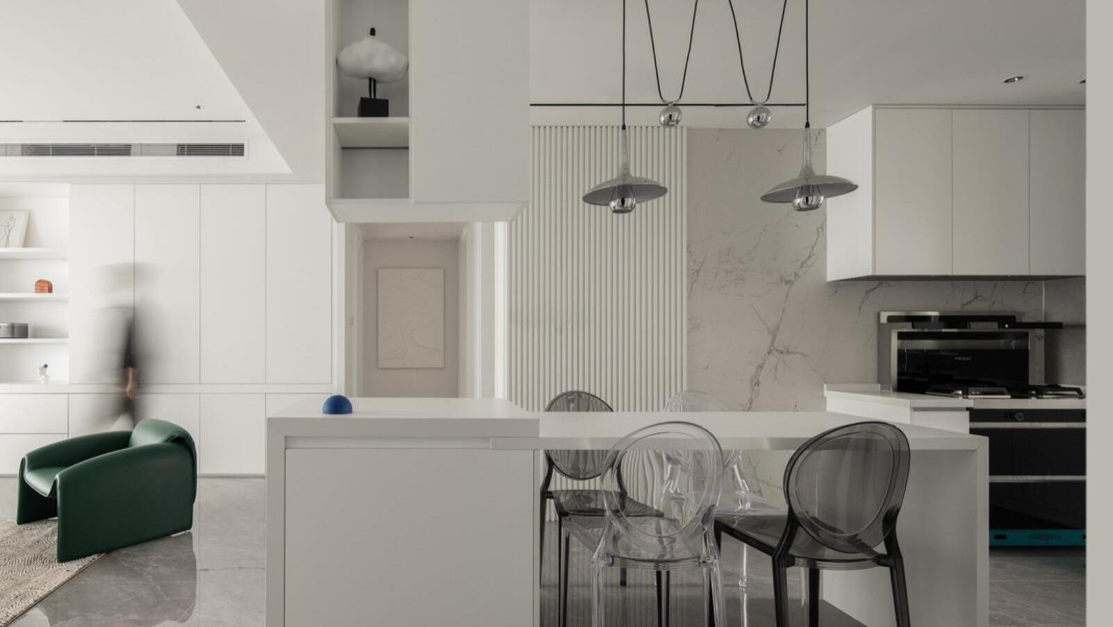 参观她140㎡新家，过道设计十分巧妙，不浪费空间，还多了个玄关