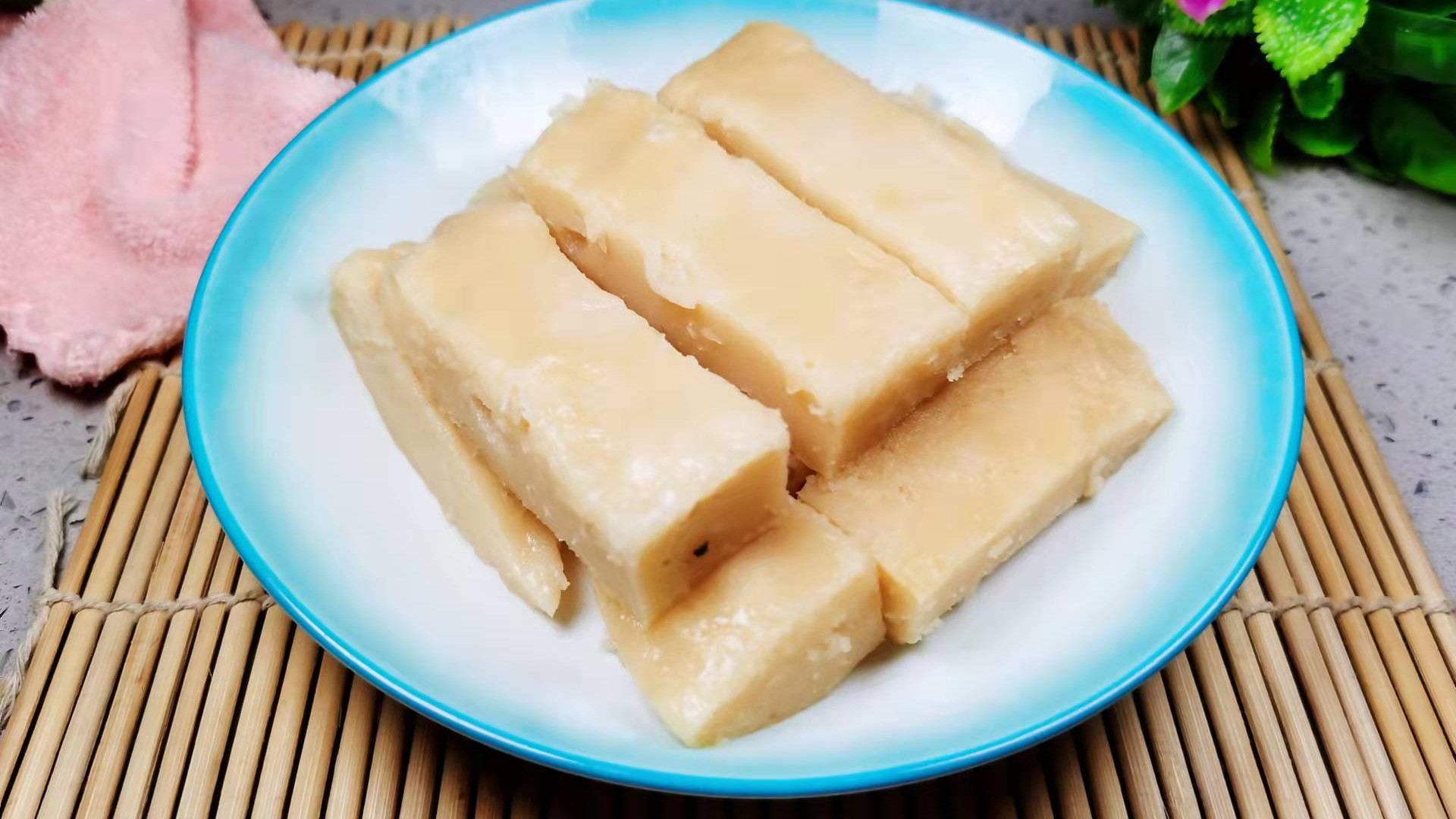 胡萝卜|冬天，早餐吃它胜过馒头面包，柔软醇香又营养，一次至少吃5块