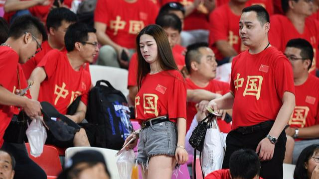 樱桃如水水|人民日报点评国足：有什么办法让国足提升实力，为中国争口气？