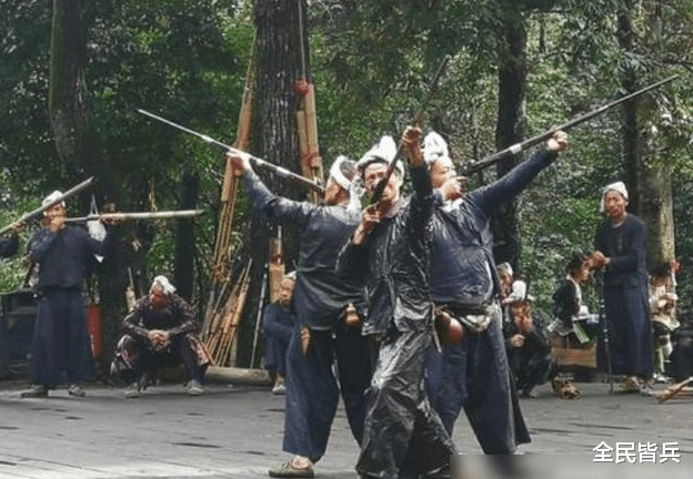 我国明令禁枪 但除了军人和警察之外 这3类人也可正大光明拥枪 军事资讯 娱乐新闻网