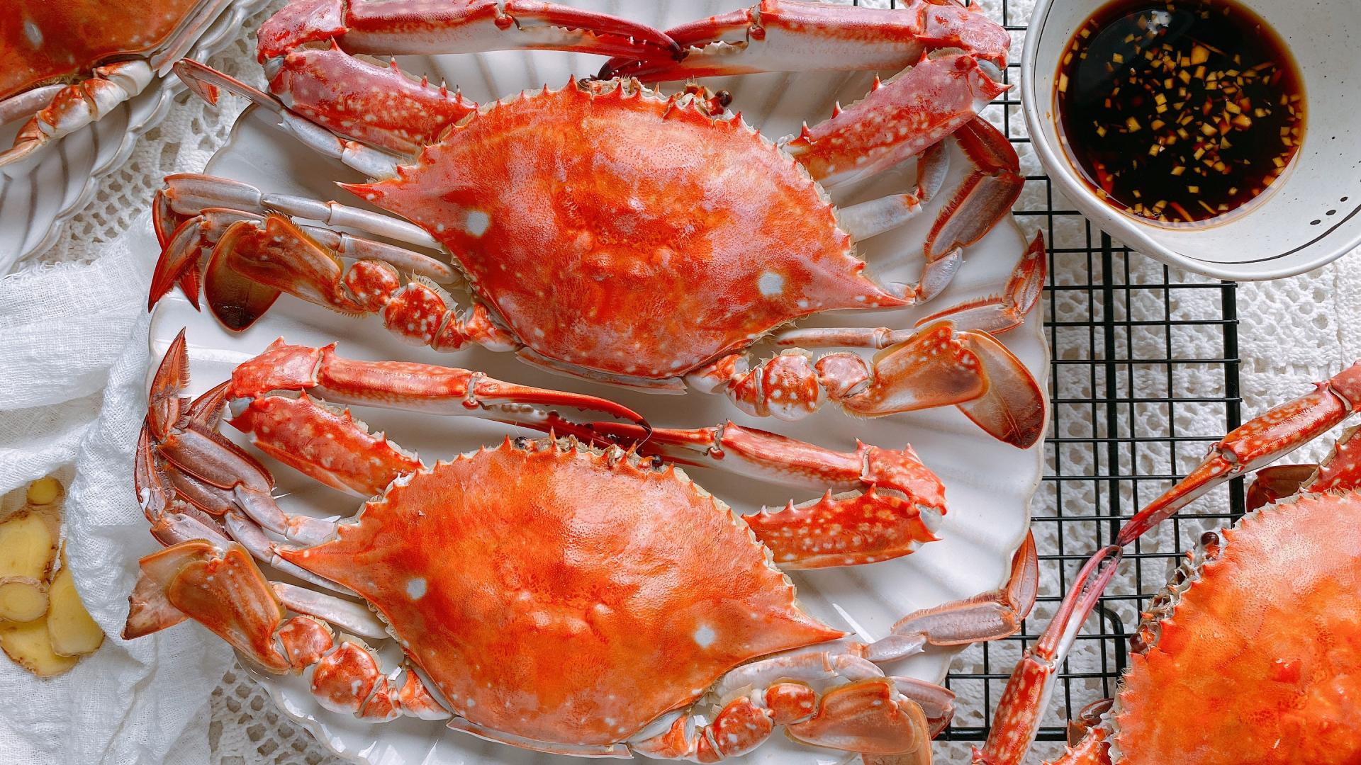 梭子蟹|8月，梭子蟹的季节，这样做最好吃，不流黄，腥味少肉质鲜甜紧实