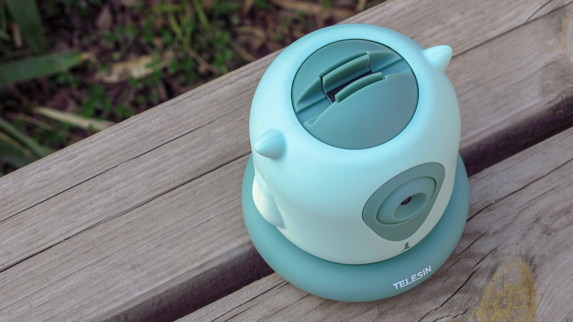 好物推荐：小怪兽智能跟拍云台，自拍不再求别人。