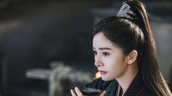 杨幂|35岁杨幂再演古装大女主剧，男主肖战王一博呼声高，爆款预定