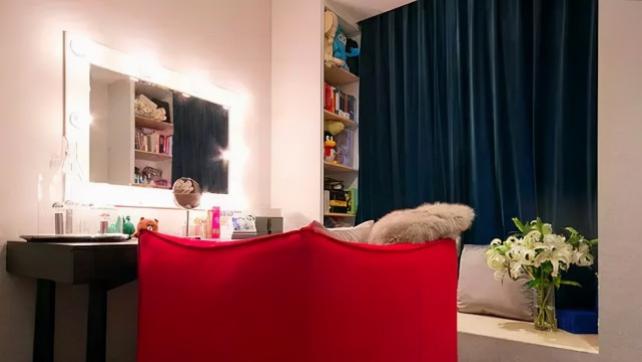 头一次见卧室衣柜这样装，美观时尚又实用，邻居们都问我在哪定制