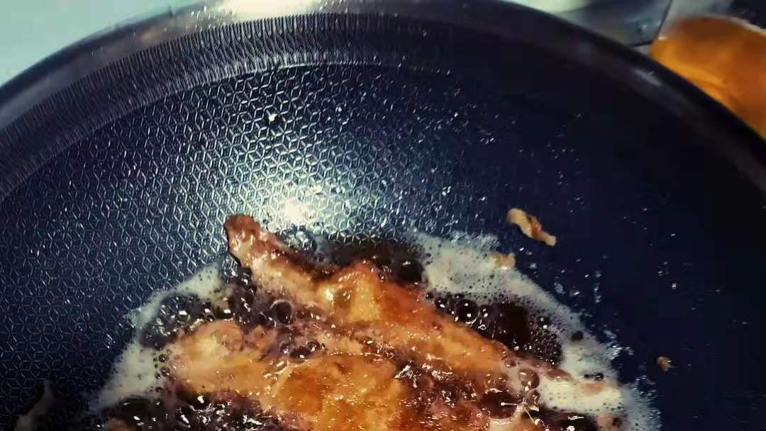 糕点|文洋美食：湘菜炸小鱼，香辣有味