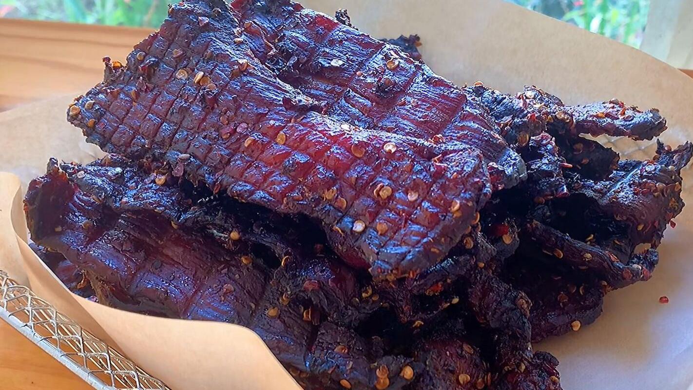 牛肉 冬季做腊肉不如做它，腌制后一晾一蒸，比牛肉筋道，减肥也能吃