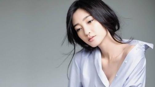 化妆|女人不会化妆没关系，学会这3个小技巧，“素颜”出门也能很美