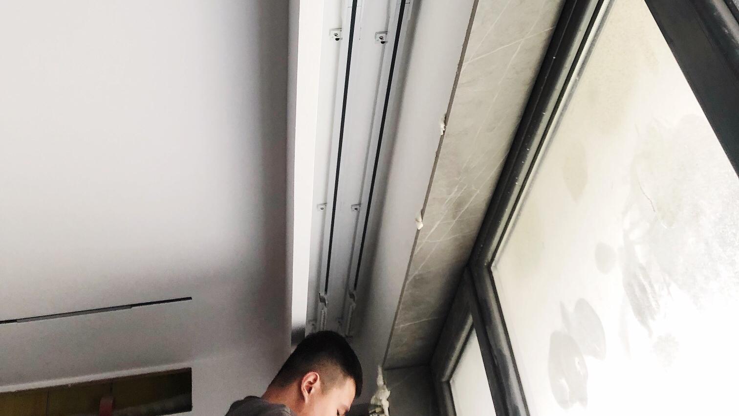 泰安鹤立装修葛工 电动窗帘轨道安装调试