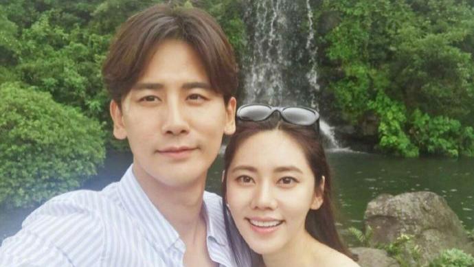 海瑞|于晓光夫妻联合发文道歉，秋瓷炫责备后选择原谅，态度比丈夫还诚恳