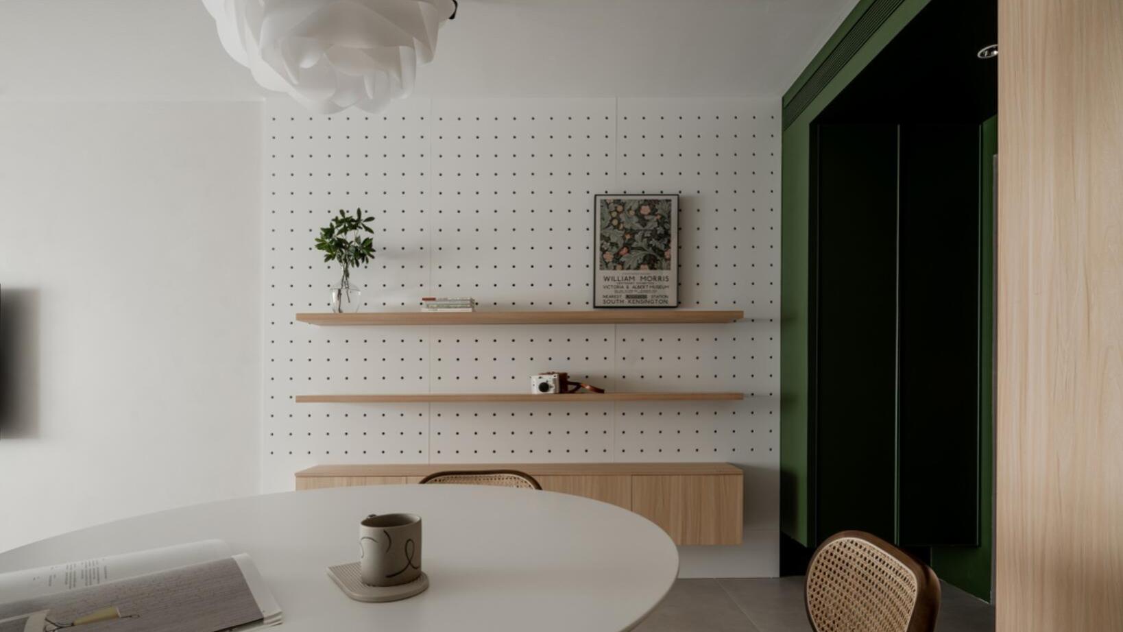 参观她117㎡新家，墙面不刷乳胶漆，也不要踢脚线，反而很高级