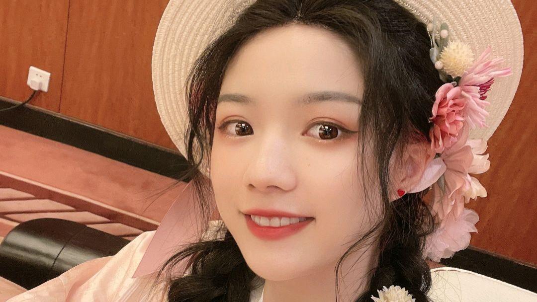 笑和浪花一样白|跳日系宅舞被批网红发文退网，“世上再无党妹，潘唐颖横空出世”