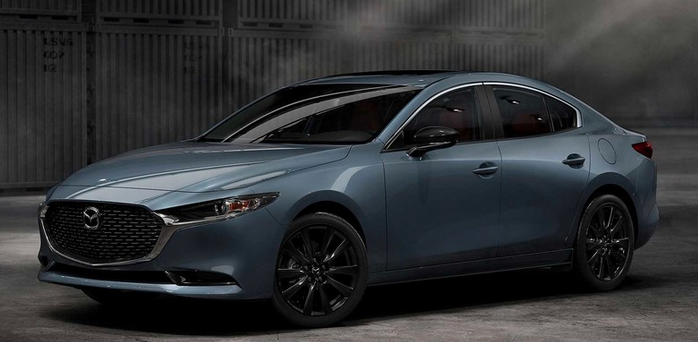 日前外媒曝光一组马自达3碳纤维