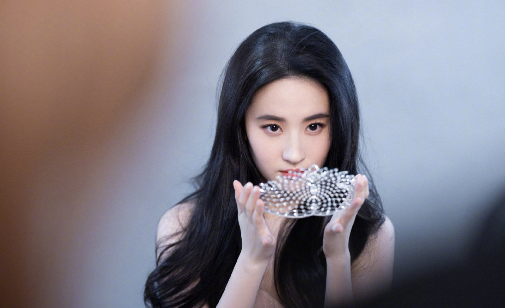 Liu Yifei Who Has Only Acted In Four Dramas How Can She Become A Childhood Goddess And Sit Firmly In The Position Of 85 Flowers Luju Bar