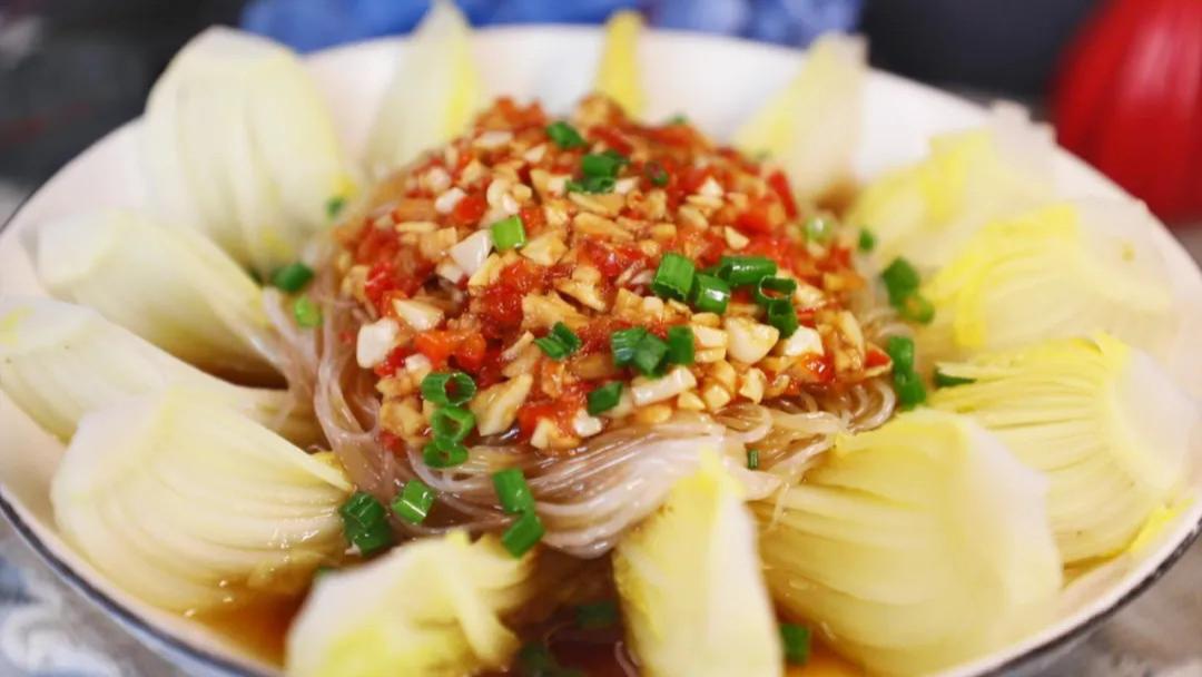 辣椒|娃娃菜和粉丝一起蒸，比肉还受欢迎，鲜甜入味，清脆爽口，做法超简单