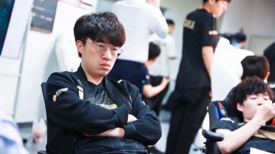 季后赛|LPL季后赛形势愈发紧张，8个胜场也很悬，RNG或会以小分优势晋级