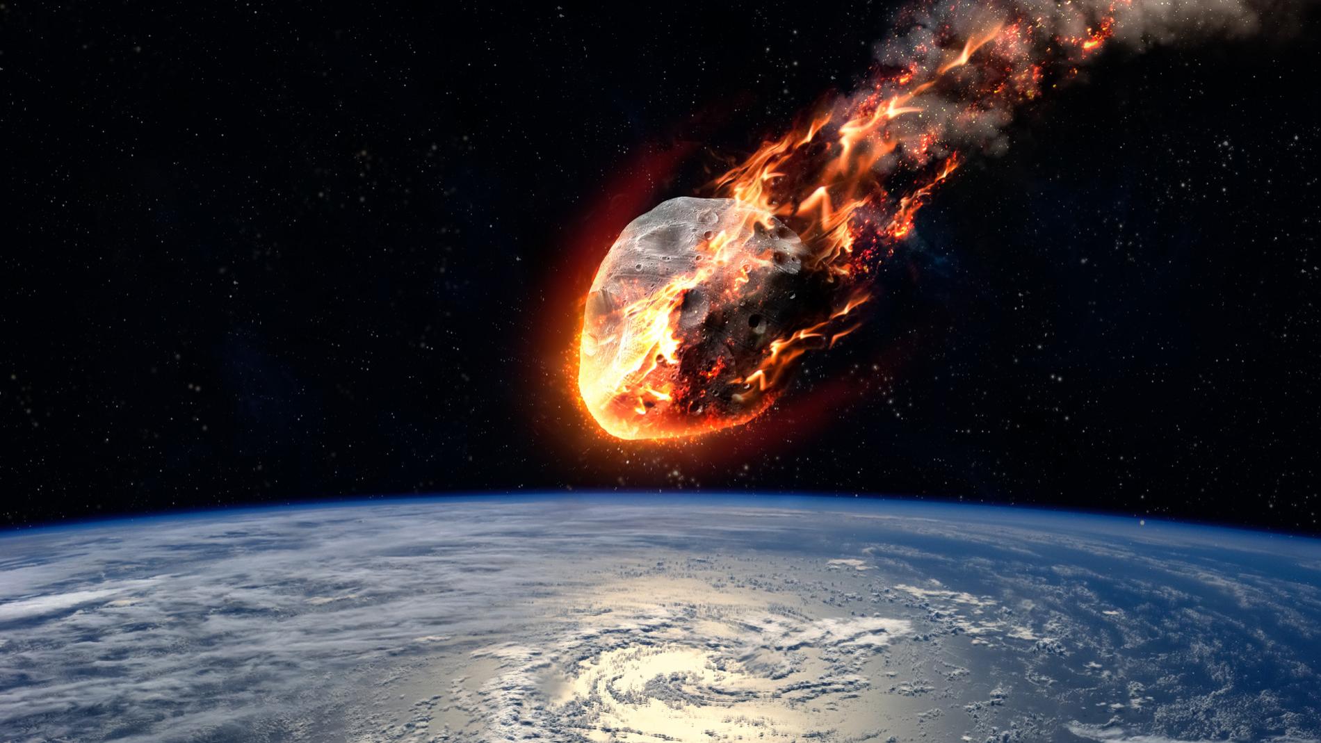 陨石坑 每天千颗陨石进入大气层，全球近76亿人，被陨石砸中的概率有多大