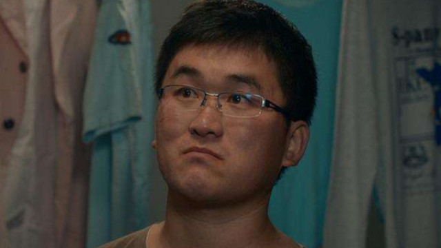 吴京|学吴京“砸锅卖铁”拍电影，没学到精髓仅获21万票房，今沦为网红