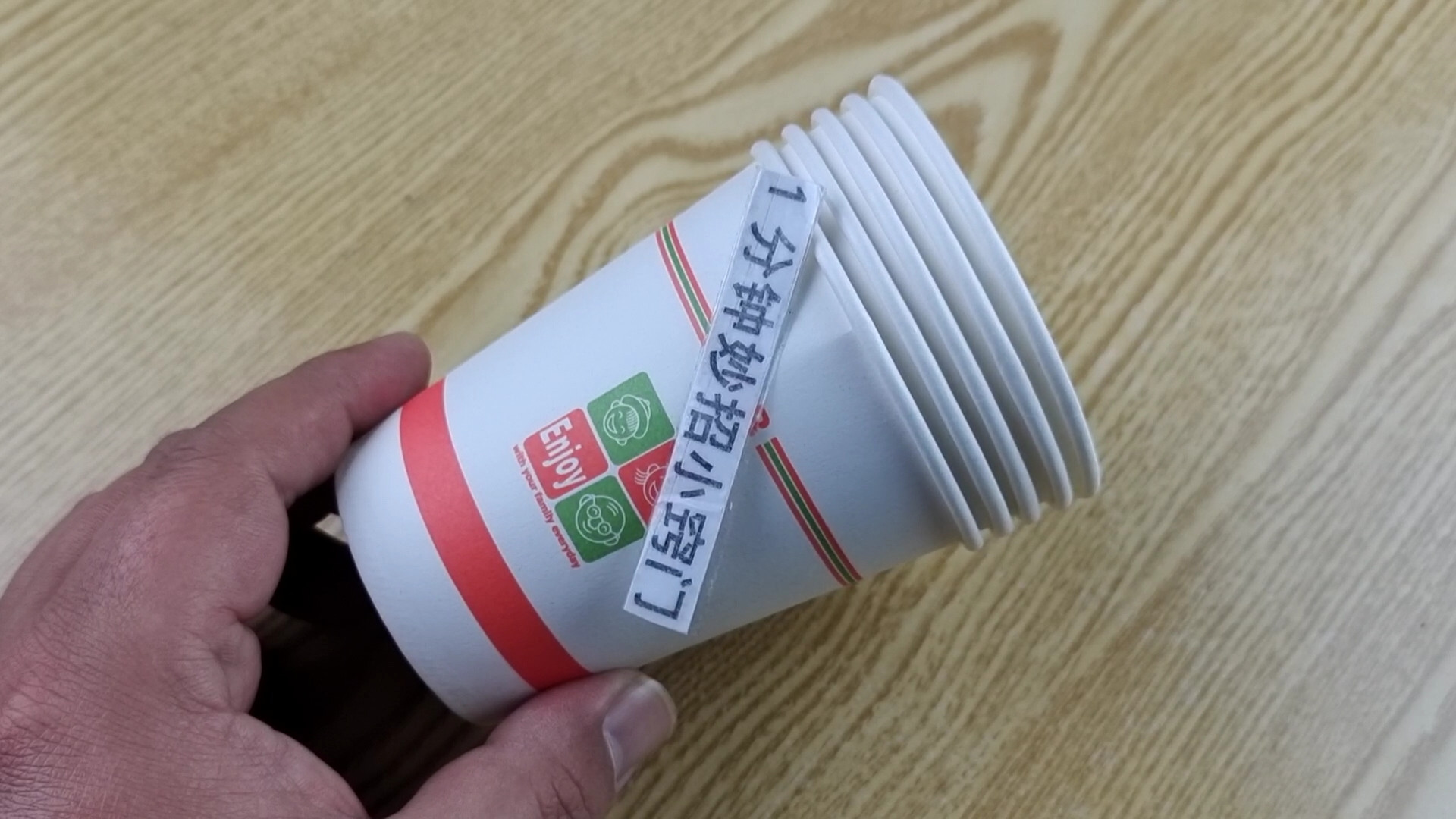 一次性纸杯用完不要扔，放家里还有这个妙用，省钱又实用