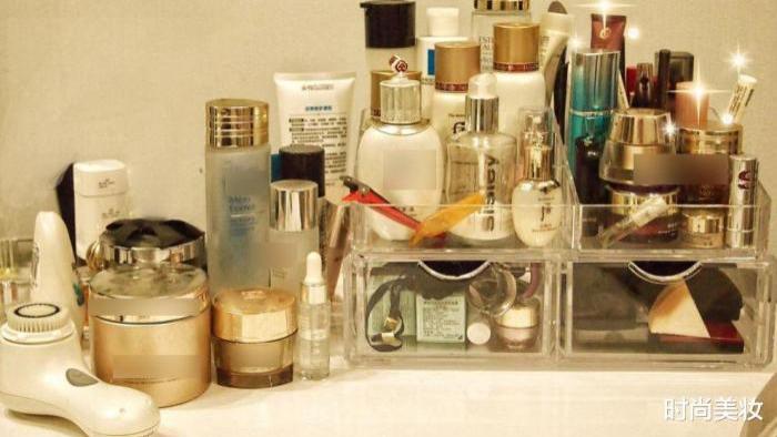 血糖 刚打湿脸就涂洗面奶？难怪出油严重黑头疯长，教你正确洗脸方式！