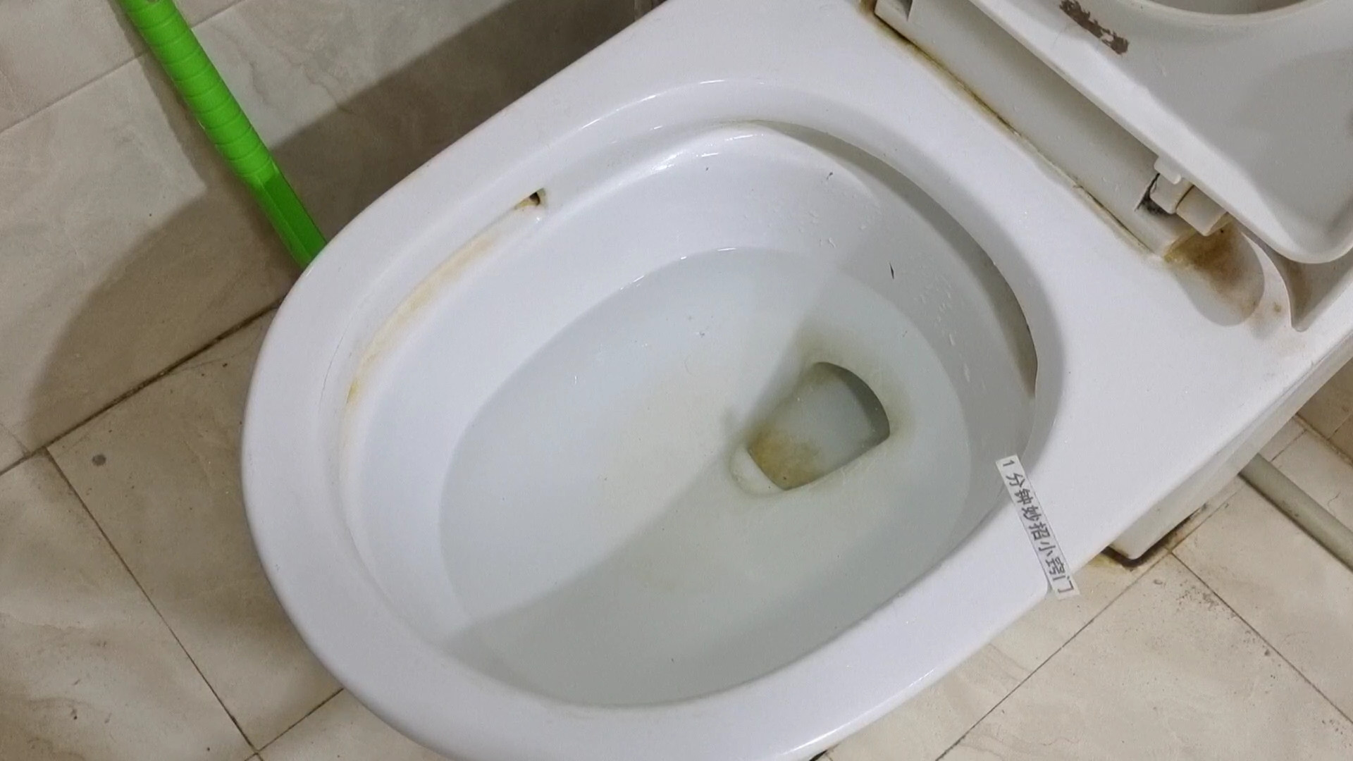 无论马桶怎么堵，师傅教你这种很少人用过的方法，一疏就通