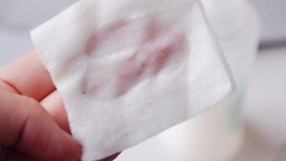 洗脸后直接拍“爽肤水”？难怪脸干！多做3步，保湿更嫩肤