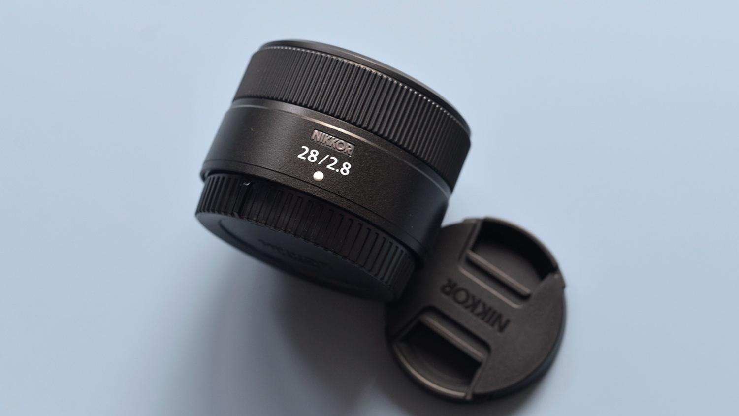 尼康Z 28mm f/2.8镜头开箱，这款1799元镜头值得入手吗？