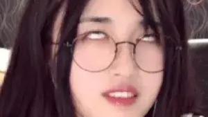 |菠萝赛东炫耀水上漂技能，却被水友拆台：“胖子都可以”