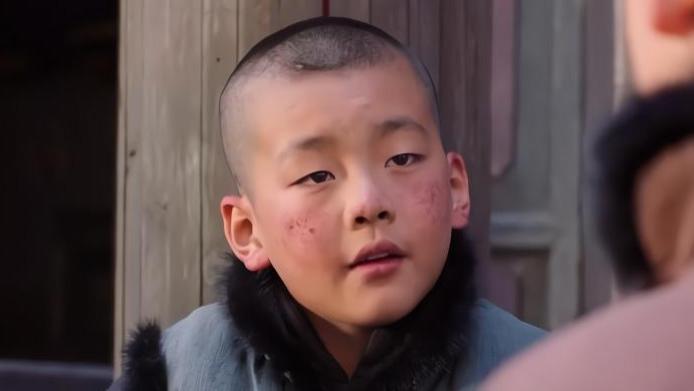 张学良|12岁饰演张学良，与老戏骨李雪健同台飙戏，赵本山是他师爷