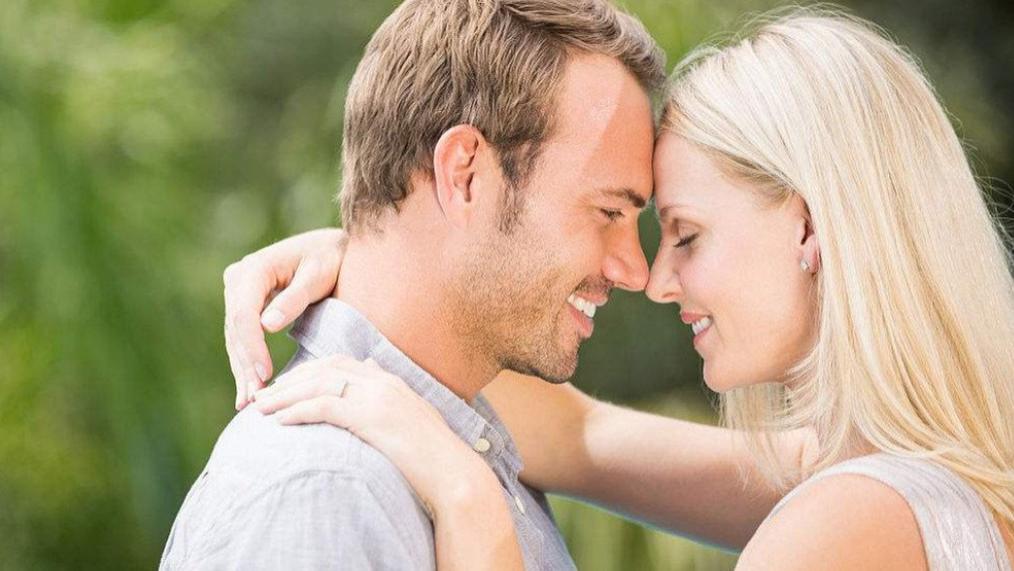 心雨说情感|一个女人真心爱一个男人，才会有这种表现，你知道吗？