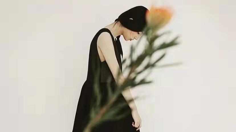 怎么才能拍出干净简洁又好看的人像照？摄影大师分享5个拍照技巧