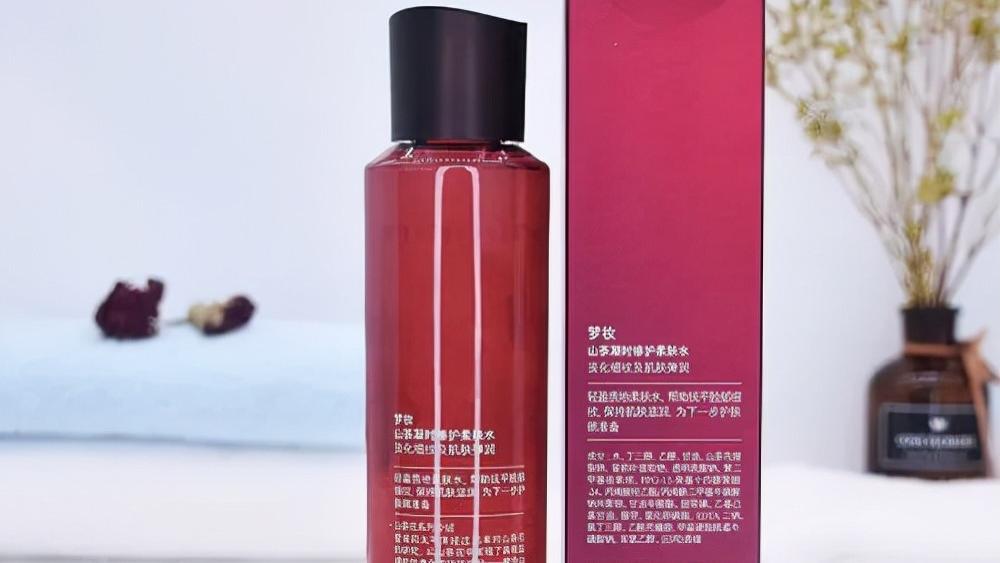 刘海 推荐几款爽肤水：平价又保湿，使每一寸肌理水润饱满
