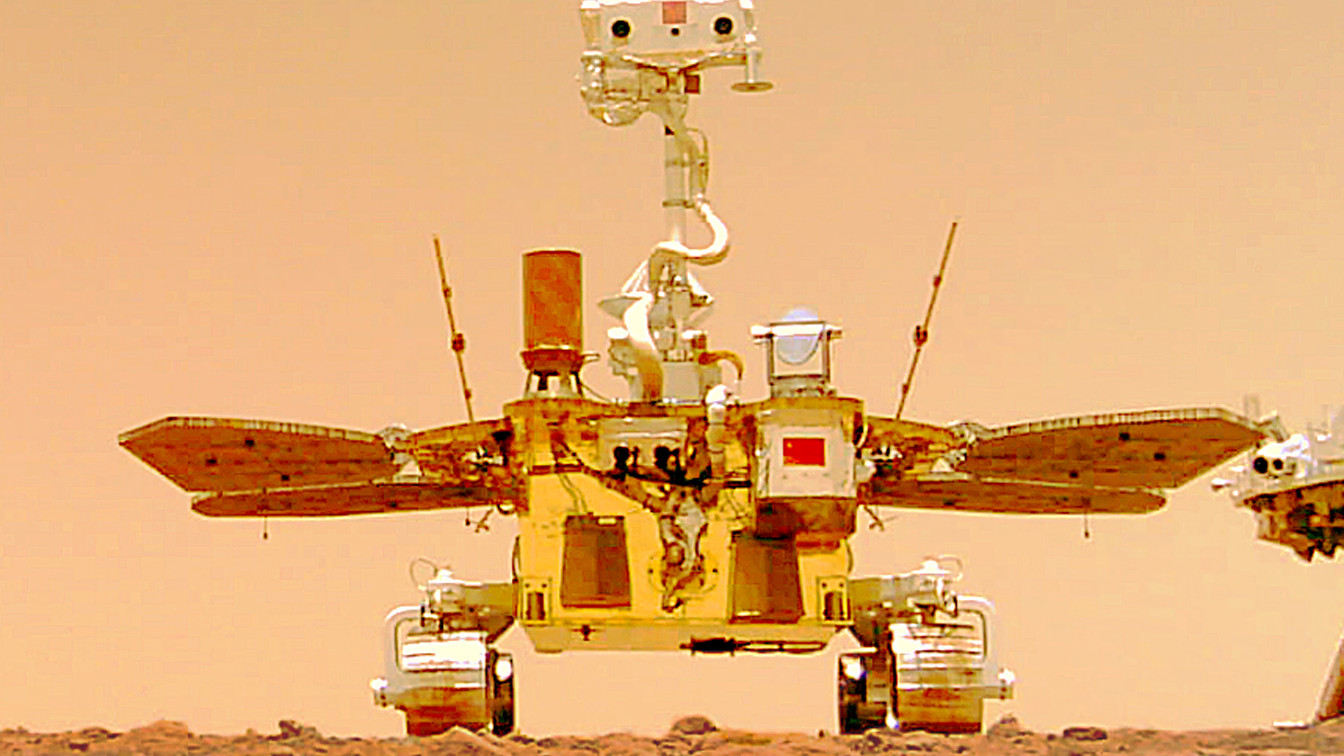 科学家 祝融号行驶超300米，多光谱相机画面首次公开，近距拍摄火星岩石