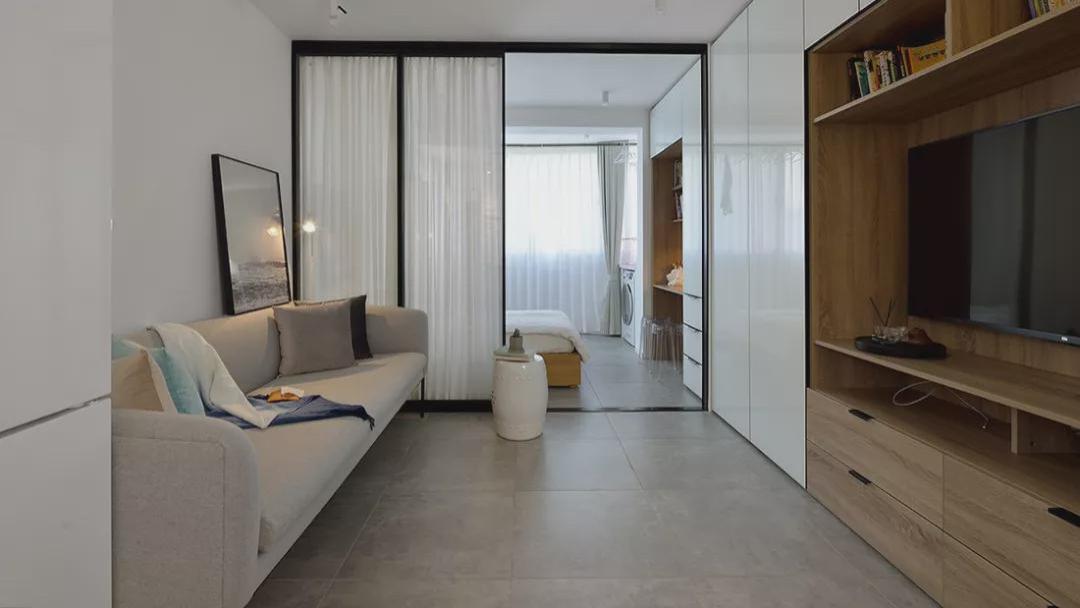 你见过阳台在卧室吗？67㎡小户型，布局紧凑，但不用挤，第一次见