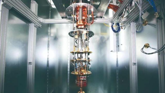 霍金 科学家首次看到时间晶体原子不断轮回，获大突破，四维空间存在？