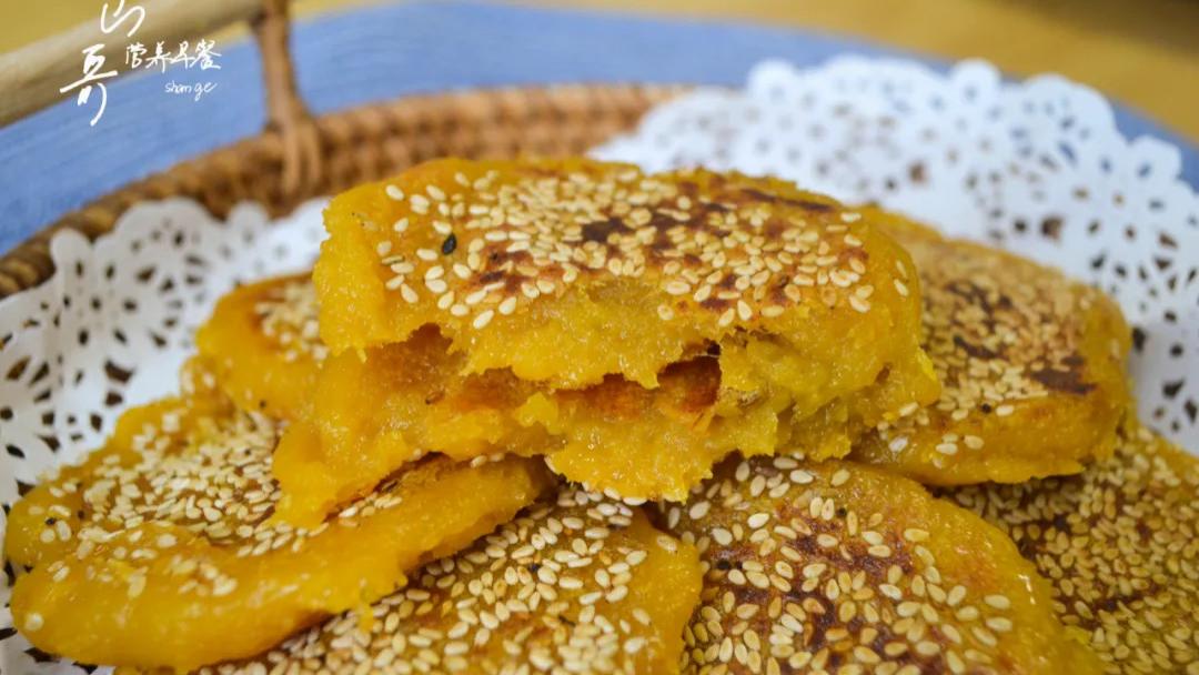 黄豆|孩子不爱吃早饭，别急！试下这个早餐饼，颜值高，甜甜的，超级好吃