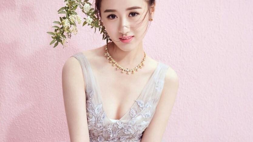 袁冰妍|29岁袁冰妍，甜美清新身材有型，这个美女实在是太迷人了！