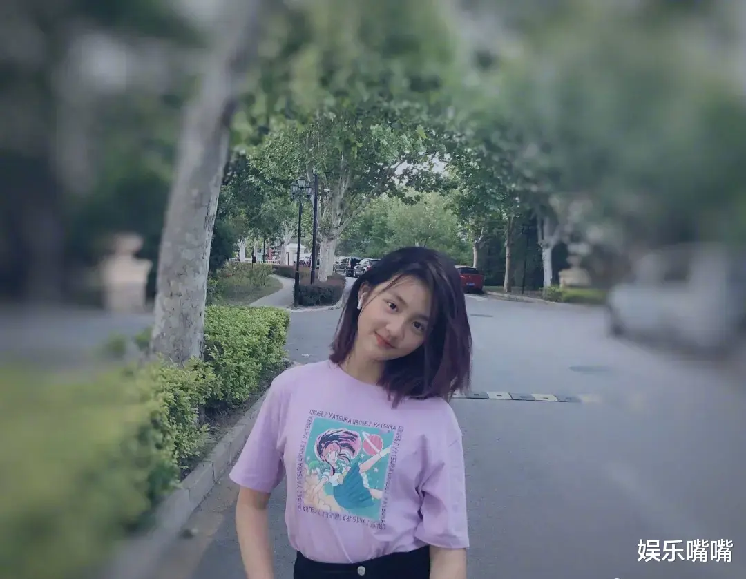 成功摘掉“兔唇”标签的李嫣，越来越像王菲，美得不敢认。