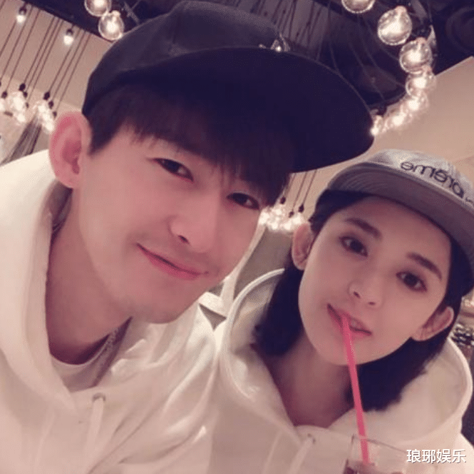 张翰直言错过前任不可惜,疑似喊话郑爽,女方小号却反应态度 张翰直言错过前任不可惜,疑似喊话郑爽,女方小号却反应态度