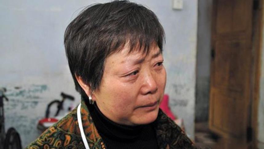 热爱生活的小马达|57岁大妈哭诉：退休后打了2年麻将，不仅钱没了，房子也差点没了