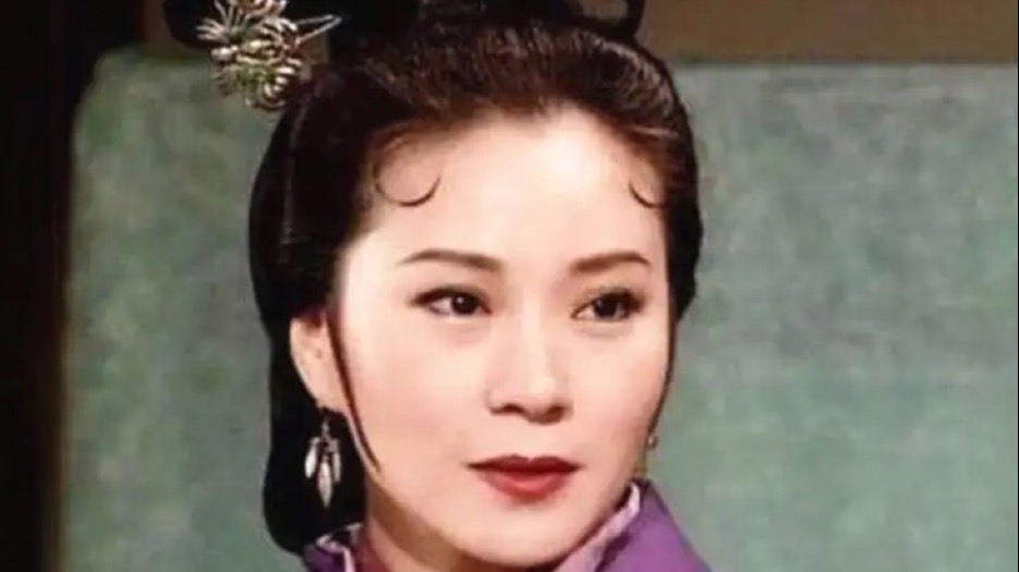 魏秋桦|95版“黄蓉”成经典，扮演者魏秋桦64岁仍未婚，却风韵犹存