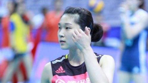 |自由人决定球队上限！王梦洁已下滑，谁能成为中国女排的卡斯蒂略？