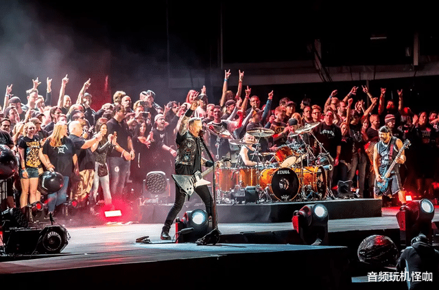 |以为拼命砸钱就可以很懂耳机,其实只是懂表面,内涵却是小白