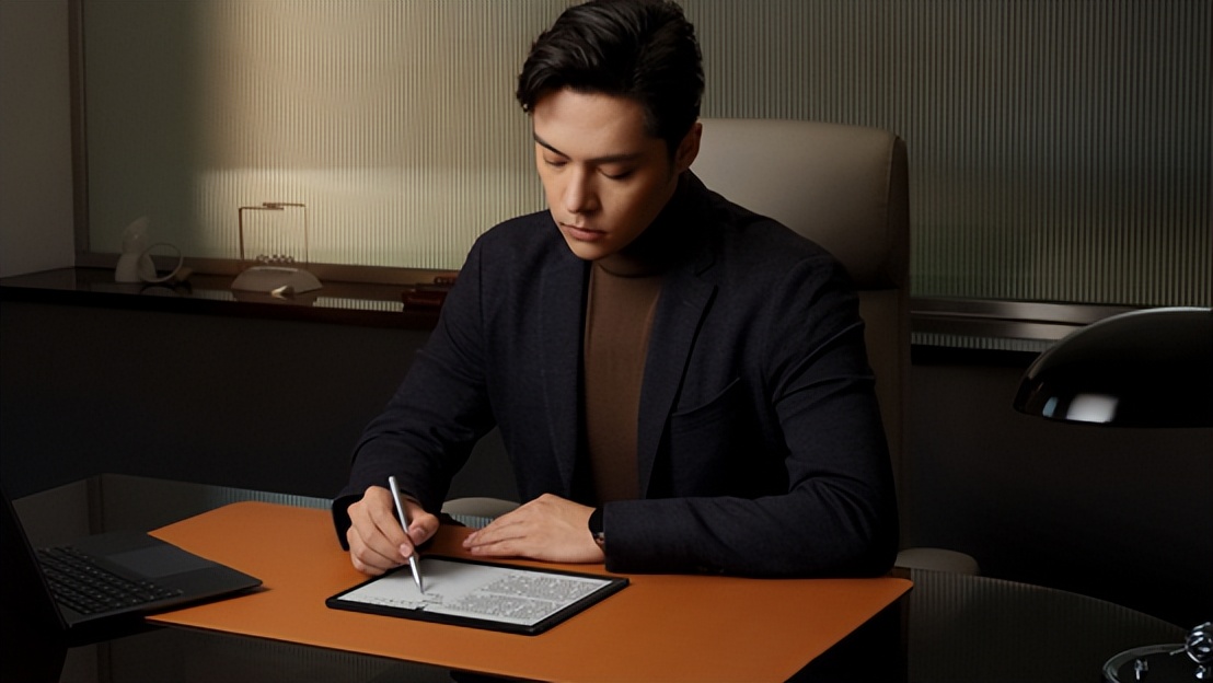 华为|你有多久没沉浸阅读了?华为MatePad Paper助你一臂之力