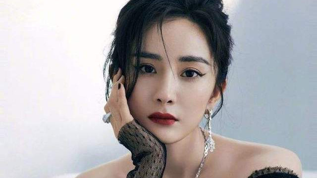 杨幂|杨幂与赵丽颖，从9型人格看：对待感情态度不同，事业规划也不同