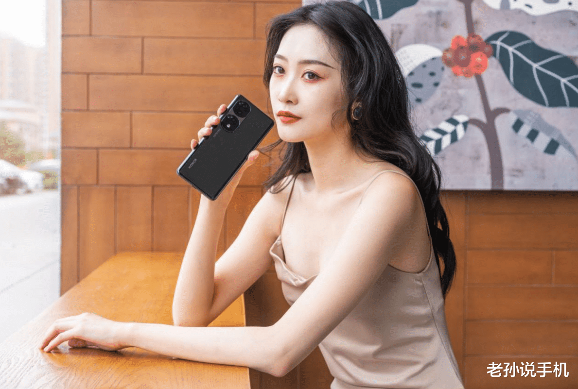 荣耀70|荣耀70系列硬件对比:三款机型有何区别,哪款性价比更高?