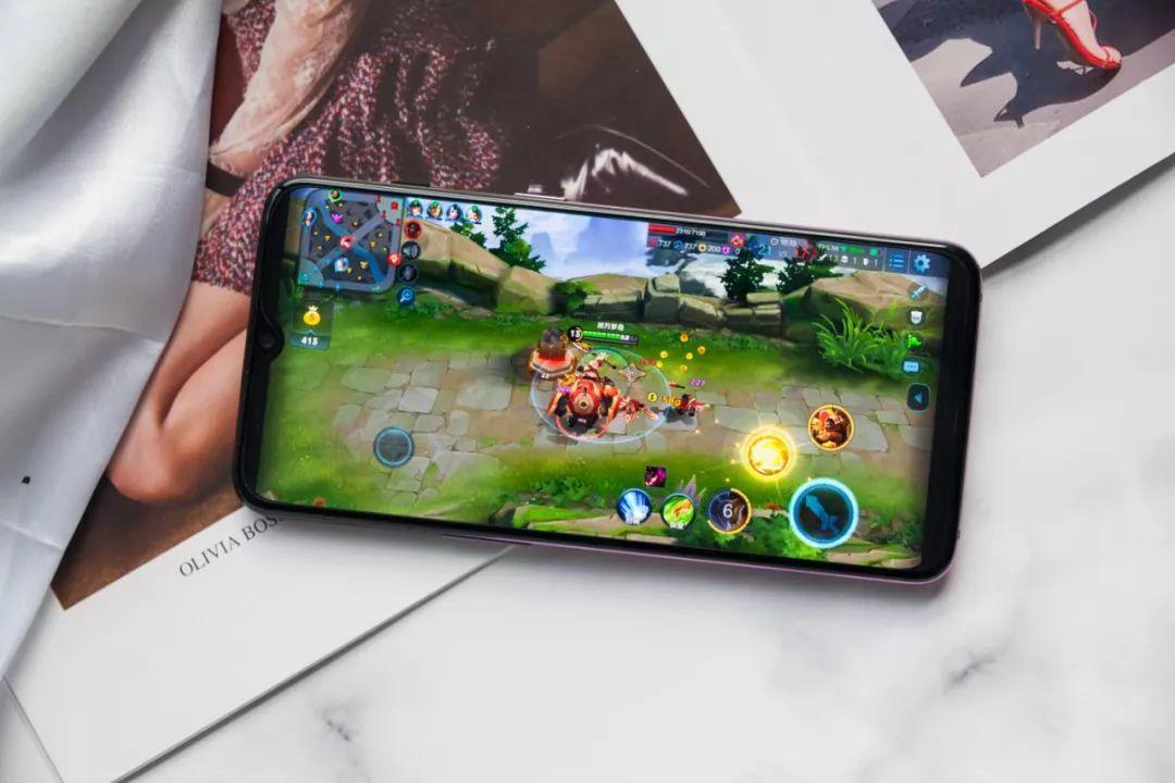 软件|手机内存越来越大，背后的原因你知道？大内存又有怎样的好处呢？