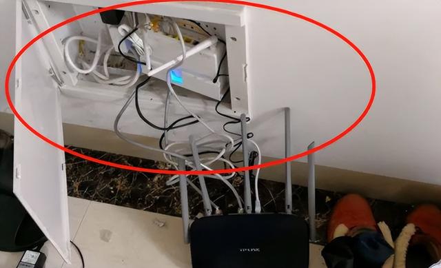 路由器|路由器位置别乱放,否则千兆网速也会“卡”!赶紧改正!