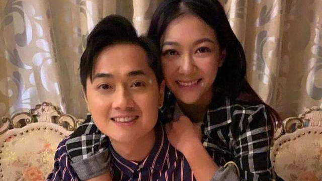 豪门|香港亿万女婿正式出炉，男歌手娶富女友，被网友笑称爱猪扒