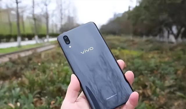 三星|从3298降至614元,八核处理器+三星屏+3D人脸,旗舰低价重回战场